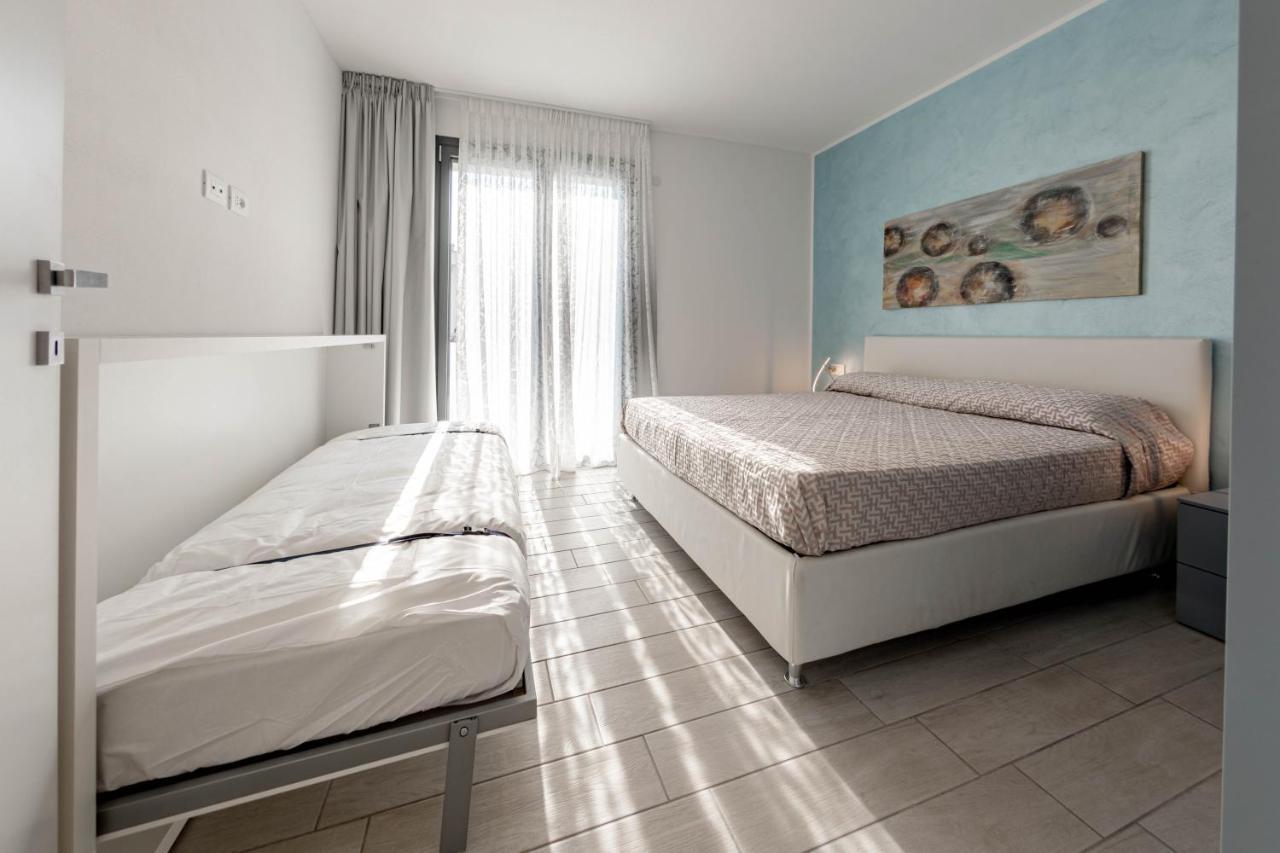 H11 Luxury 12B Porto - Piscina - Jacuzzi Διαμέρισμα Santo Stefano al Mare Εξωτερικό φωτογραφία